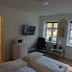 House On Vellingtoft In Kvaers * 그라스텐