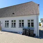 아파트 House On Vellingtoft In Kvaers